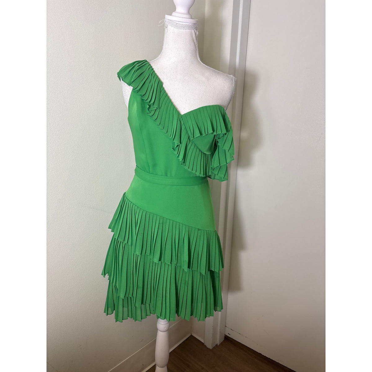 BCBG Kelly Green Pleated Ruffle Mini Cocktail Dress Sz 2