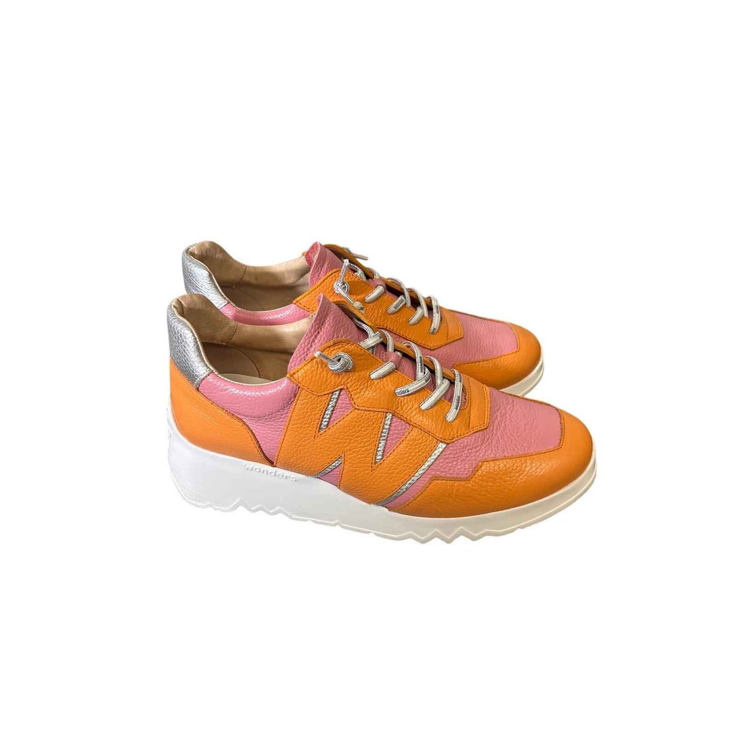 Wonders Apricot and Blush Heatflyo Tennis Shos Sz 38 (7.5)