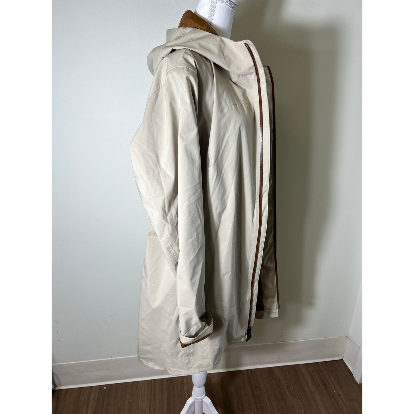 Orvis Tan Lightweight Rain Jacket Sz XL