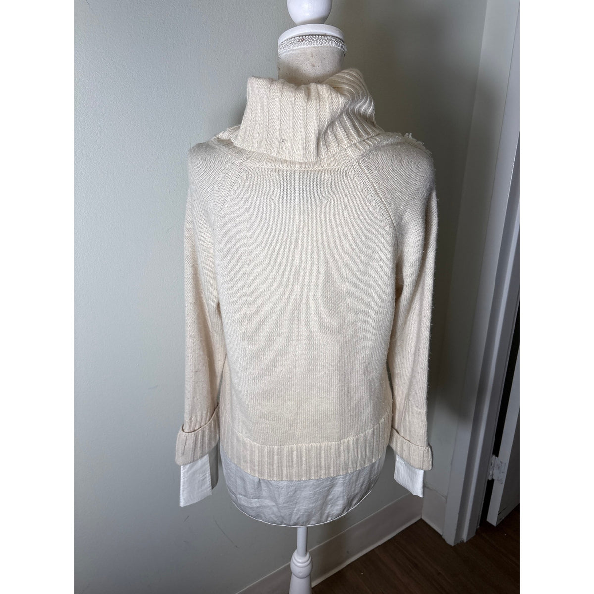 Brochu Walker Cream Ribbed Sweater Over Shirt Turtleneck Sz XS