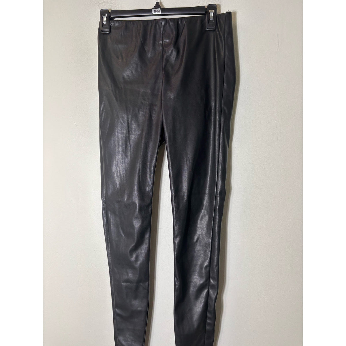 White House Black Market Black "Runway" Faux Leather Pull On Leggings Sz 0