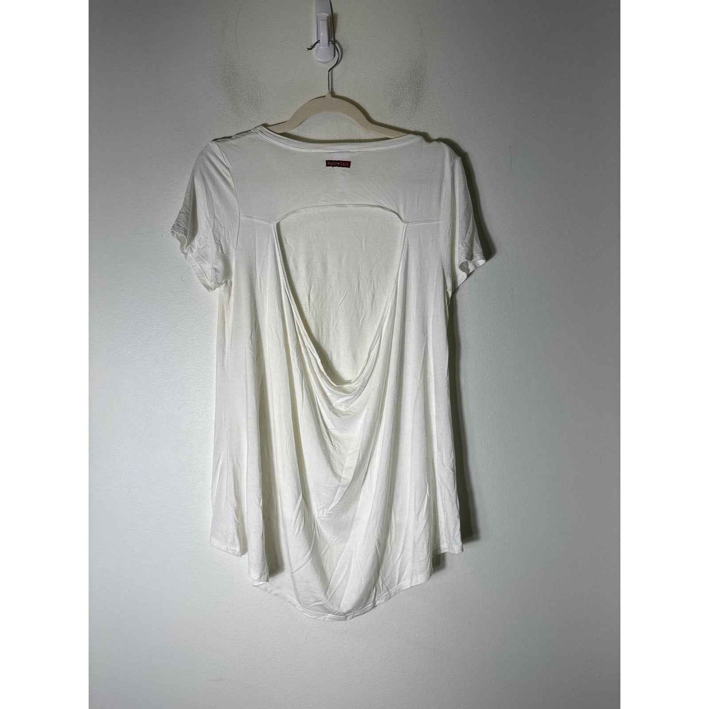 Hard Tail White Short Sleeve Open Back Athletic Top Sz M