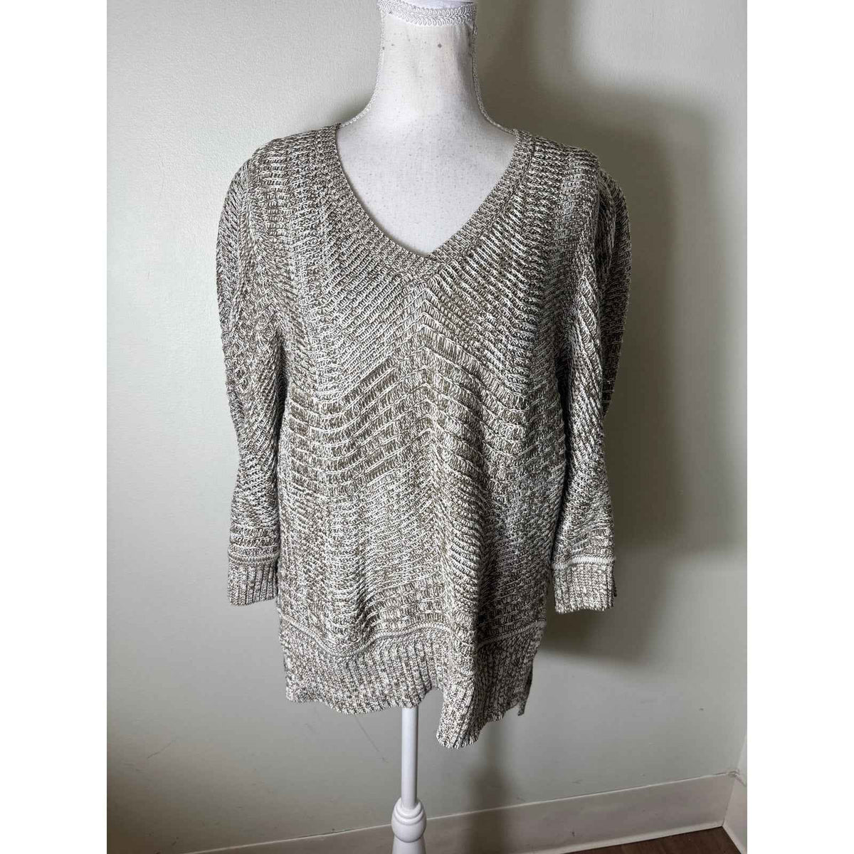 NWT Brochu Walker Arya Vee Olive Sweater Sz l