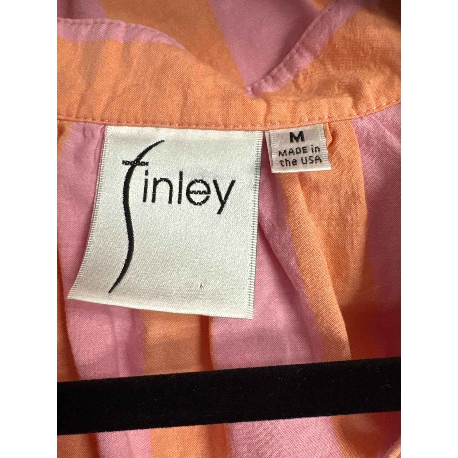 Finley Orange and Pink V Neck Short Sleeve Shirt Sz M