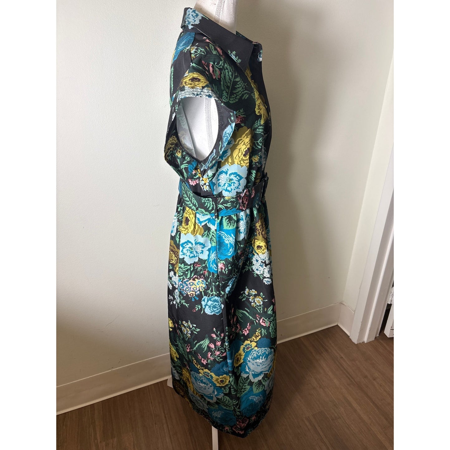 Tuckernuck Black Floral Cap Sleeve Belted Maxi Dress L