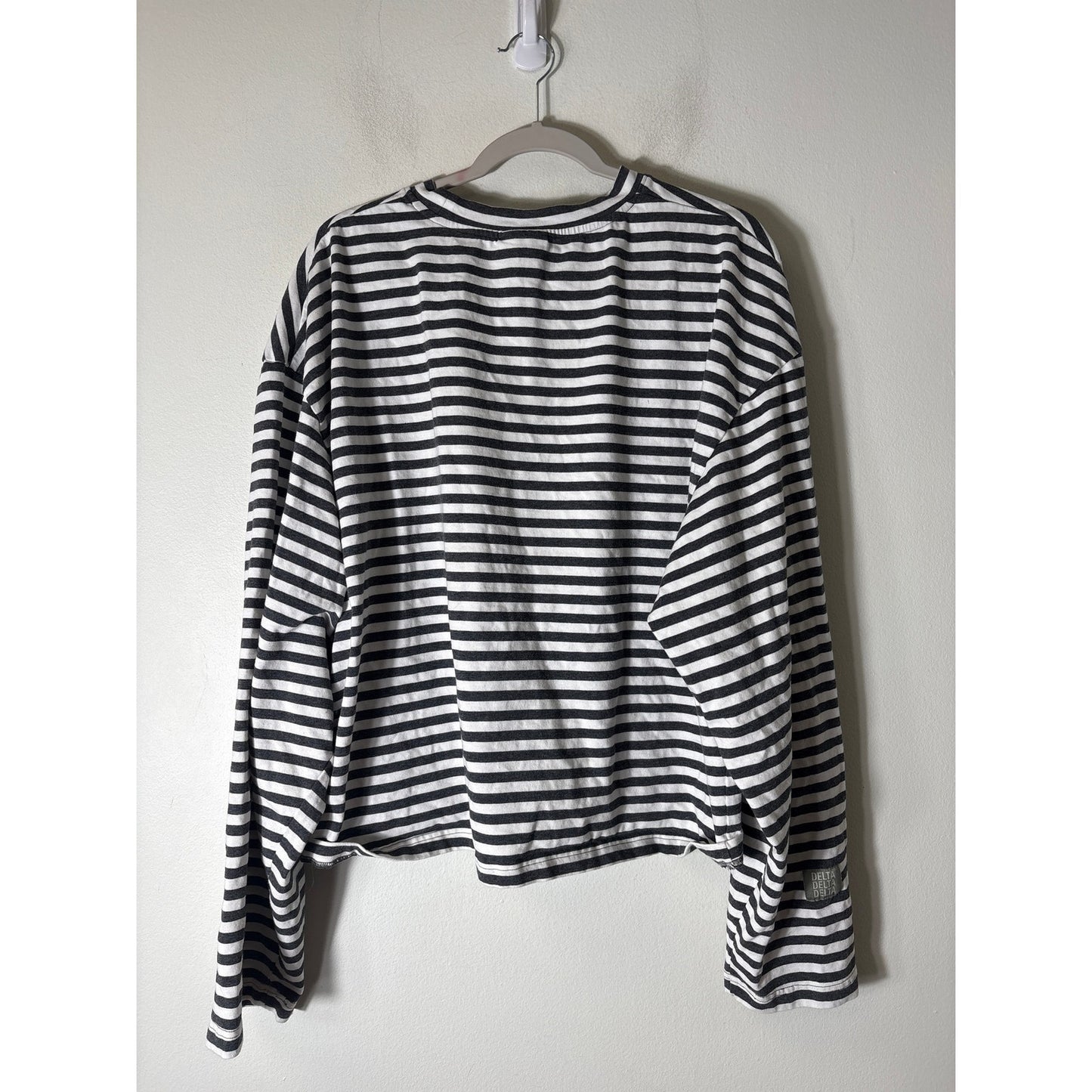 Alpha Apparel Delta Delta Delta Gray and White Stripe Shorts Set Sz L