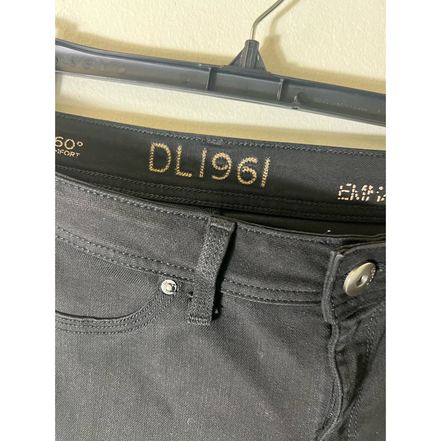 DL1961 Black Skinny Jeans Sz 27