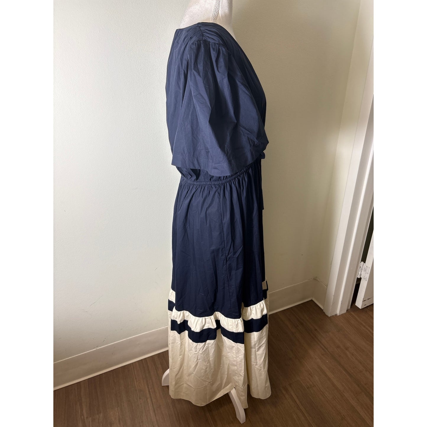 NWT Tuckernuck Navy and Cream Cotton Mitchell Dress Sz L
