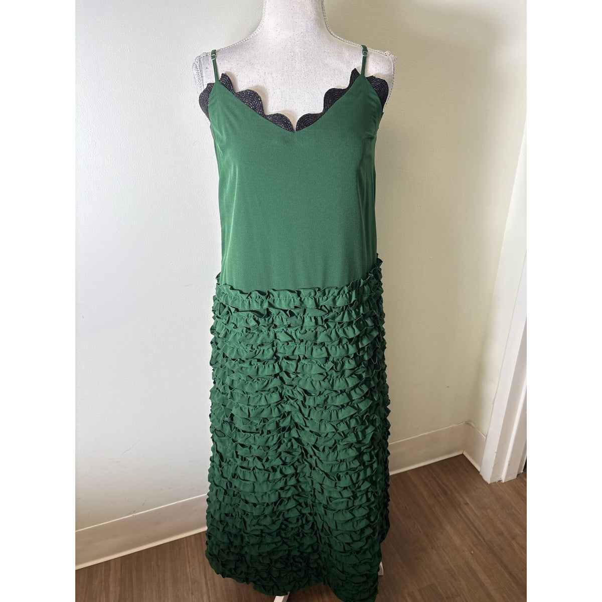Cynthia Rowley Green With Black Ric Rac Trim Ruffled Gown Sz XS