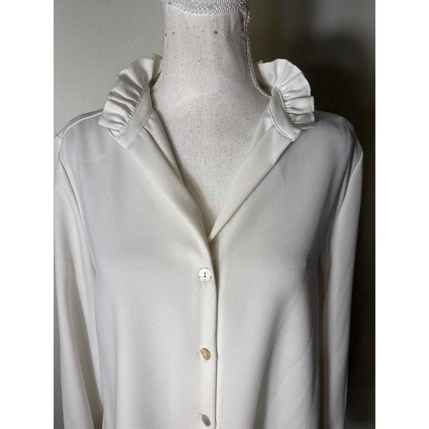Fifteen Twenty Cream Ruffled Neck Long Sleeve Blouse Sz M