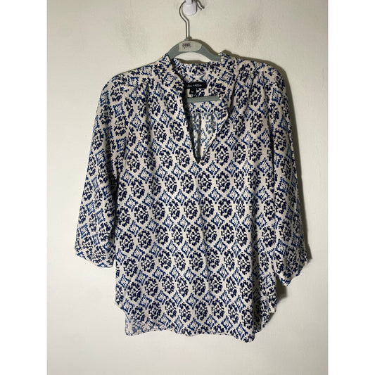 Alex + Alex White Blue Print Long Sleeve V-Neck Top Sz M