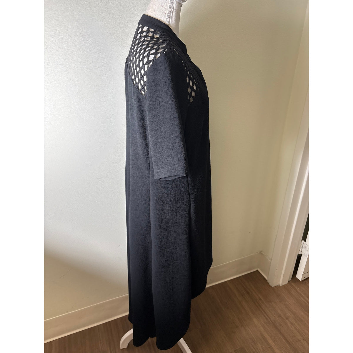 Snider Black Half Sleeve Button Up Dress with Hi/Low Hem Sz M