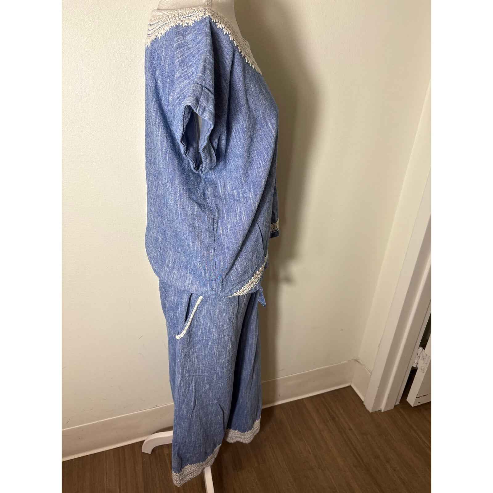 Roller Rabbit Chambray Embroidered Short Set Sz S