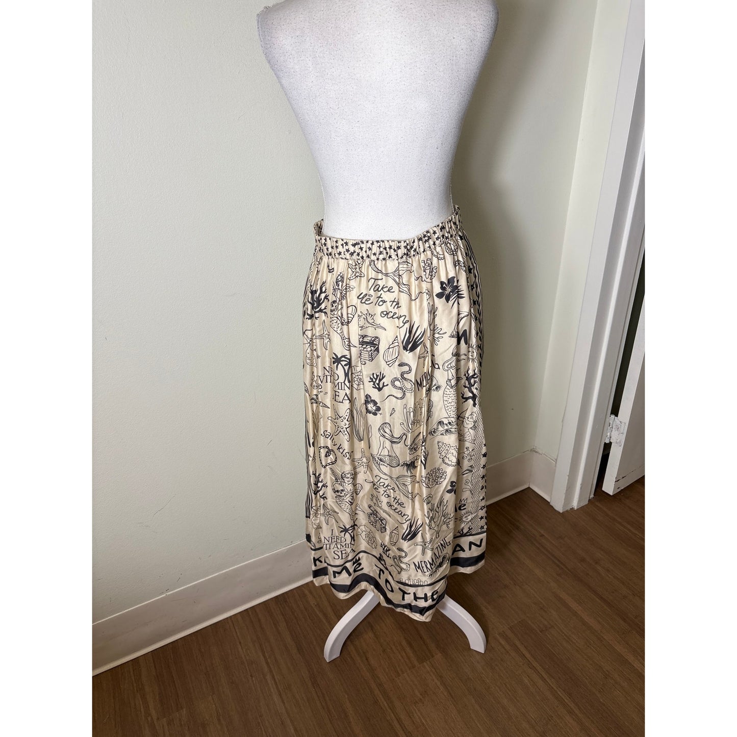 Me369 Off White Black Ocean Themed Midi Skirt Sz XS