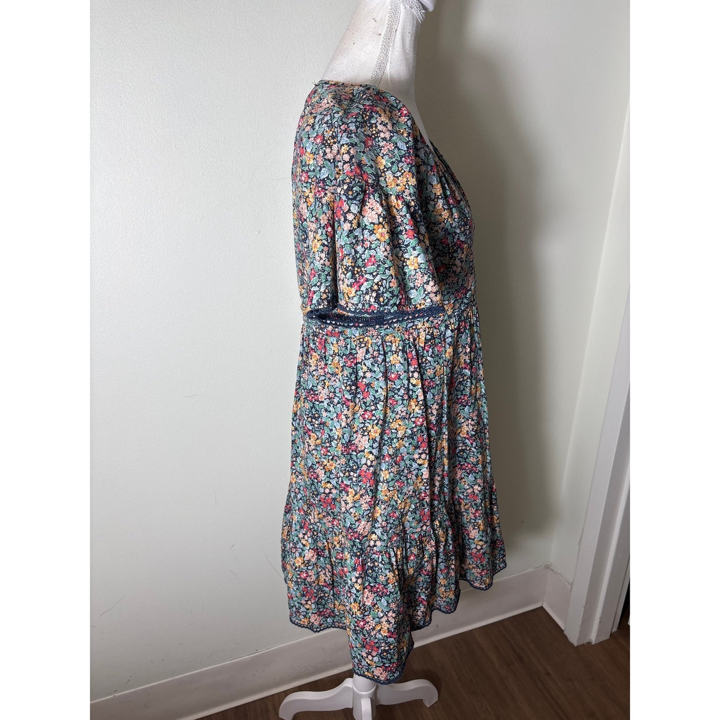 dRA Navy and Multicolor Floral Mini Dress Sz S
