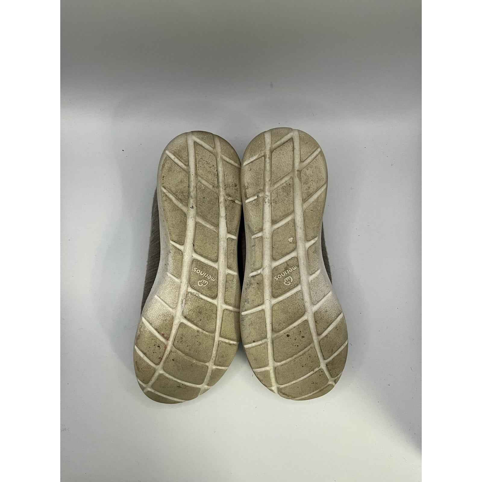 Merinos Gray Comfortable Lace Up Sneakers Sz 6