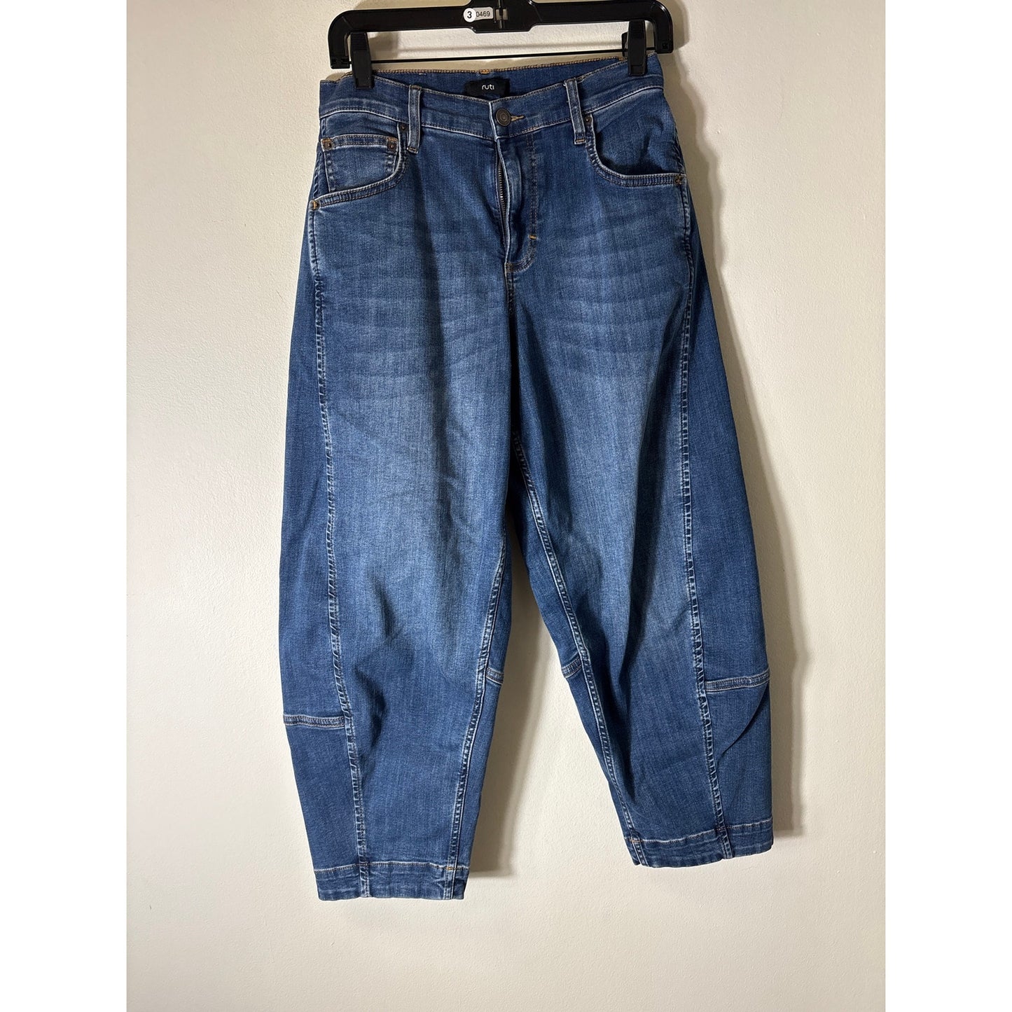 Ruti Dark Wash Barrell Jeans Sz 27