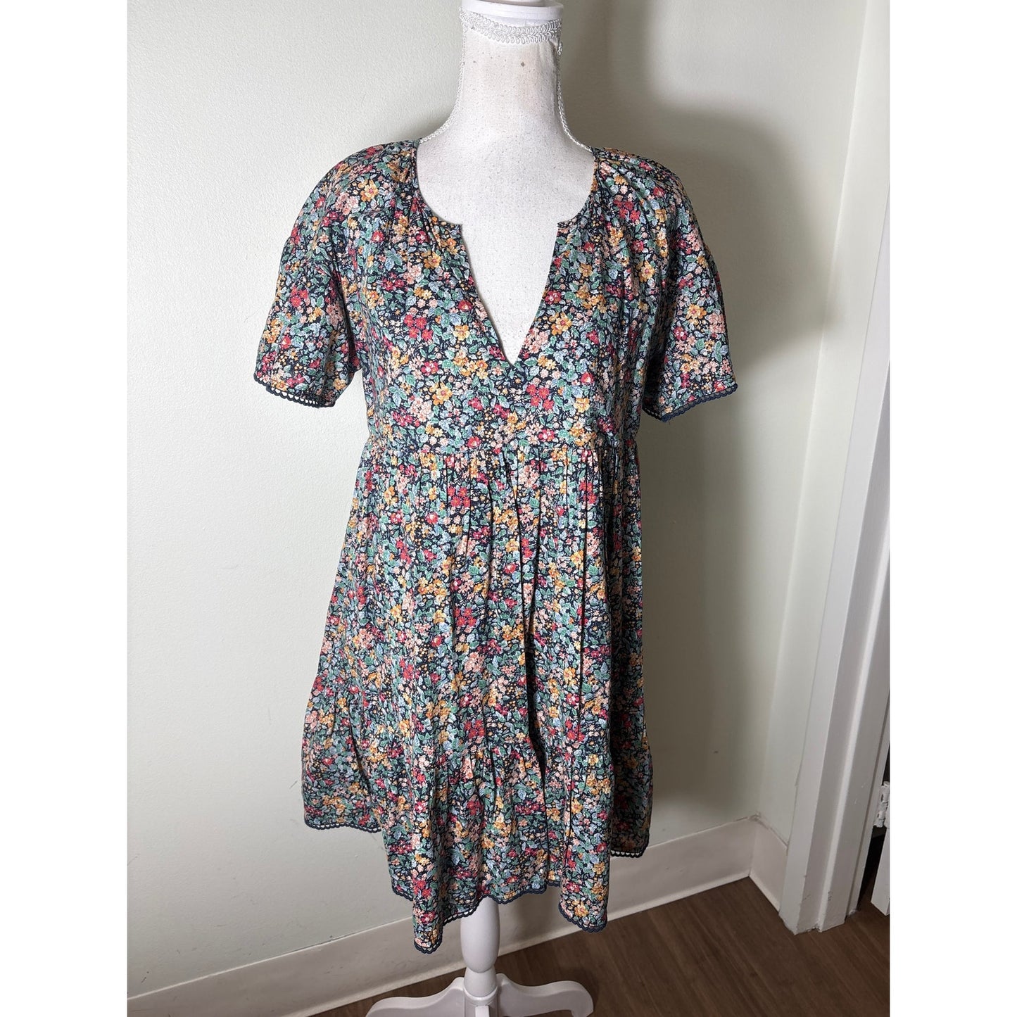 dRA Navy and Multicolor Floral Mini Dress Sz S