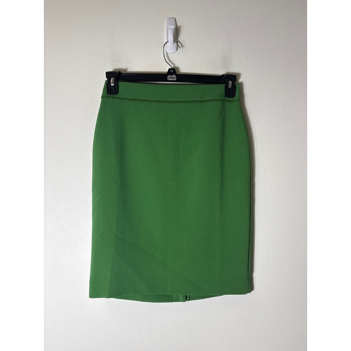 NWT Ann Taylor Bright Green Knee Length Pencil Skirt Sz 0