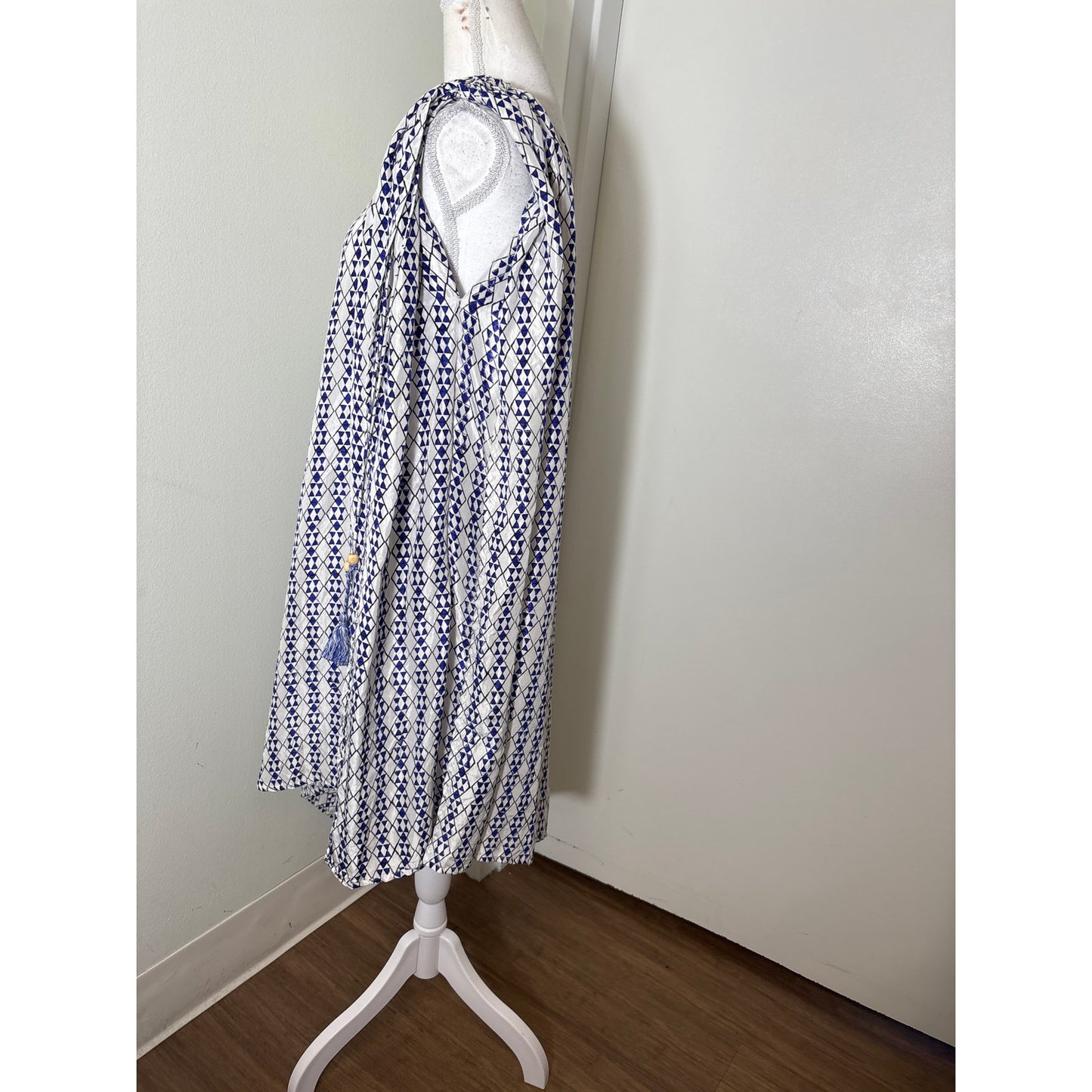 Roller Rabbit Blue and White Top Sz0/S