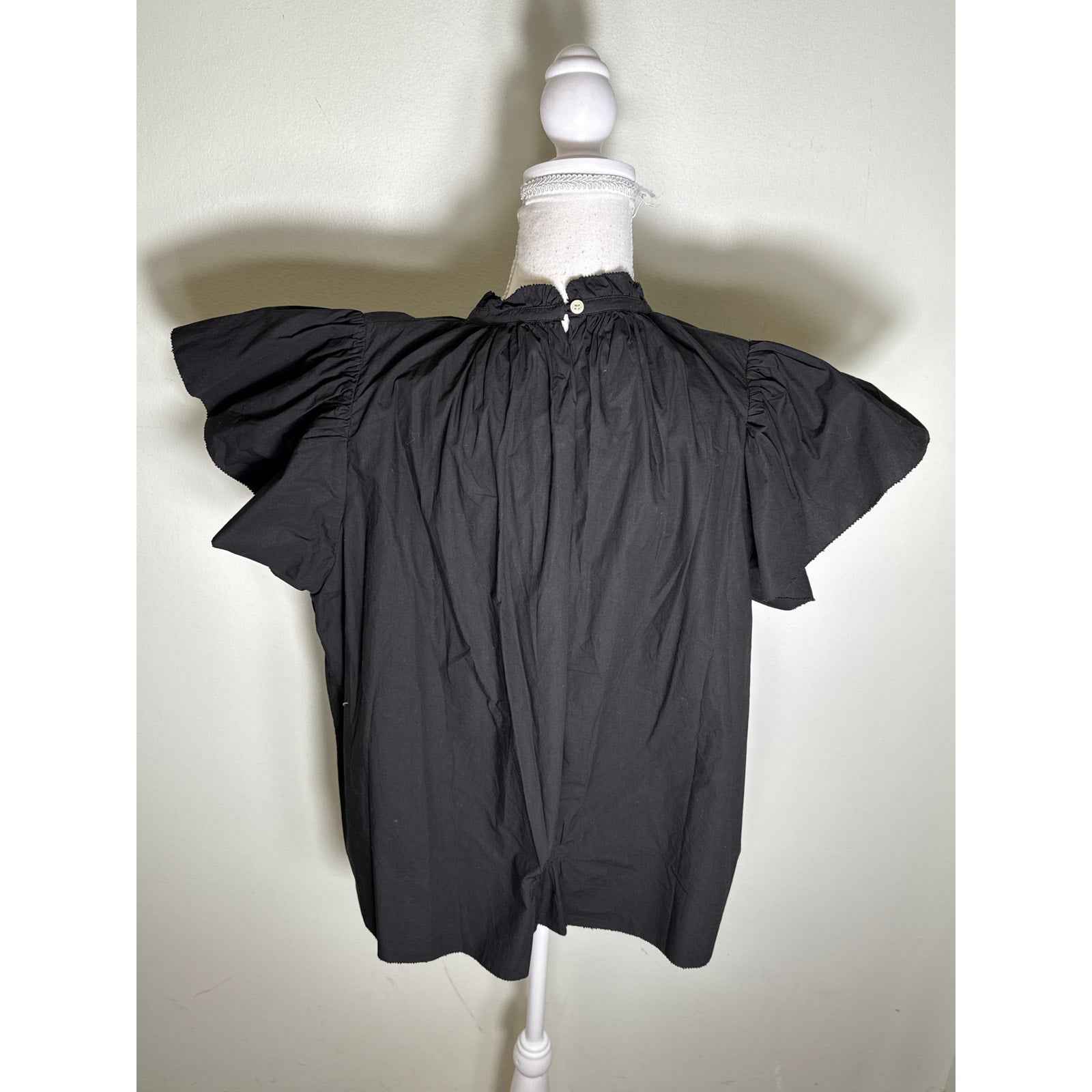 Trovata Black Flutter Sleeve Top sz L