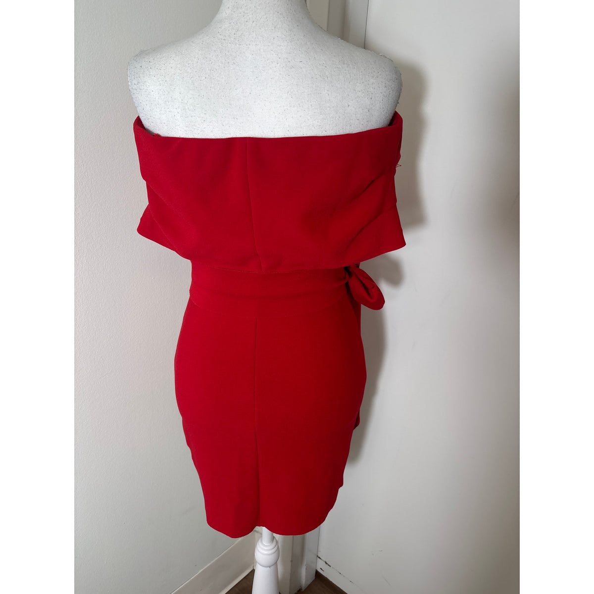 Bec + Bridge Red Strapless Mini Dress Sz 6