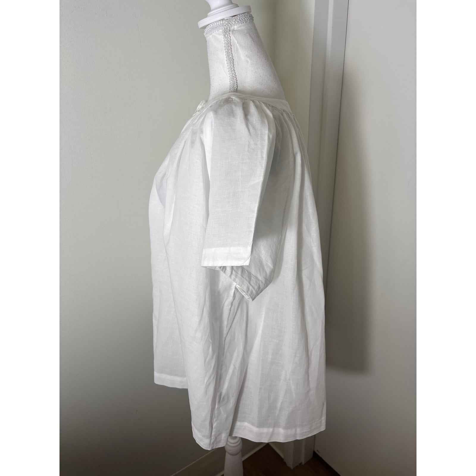 Jenni Kayne White Cap Sleeve Box Style Button Up Top Sz L