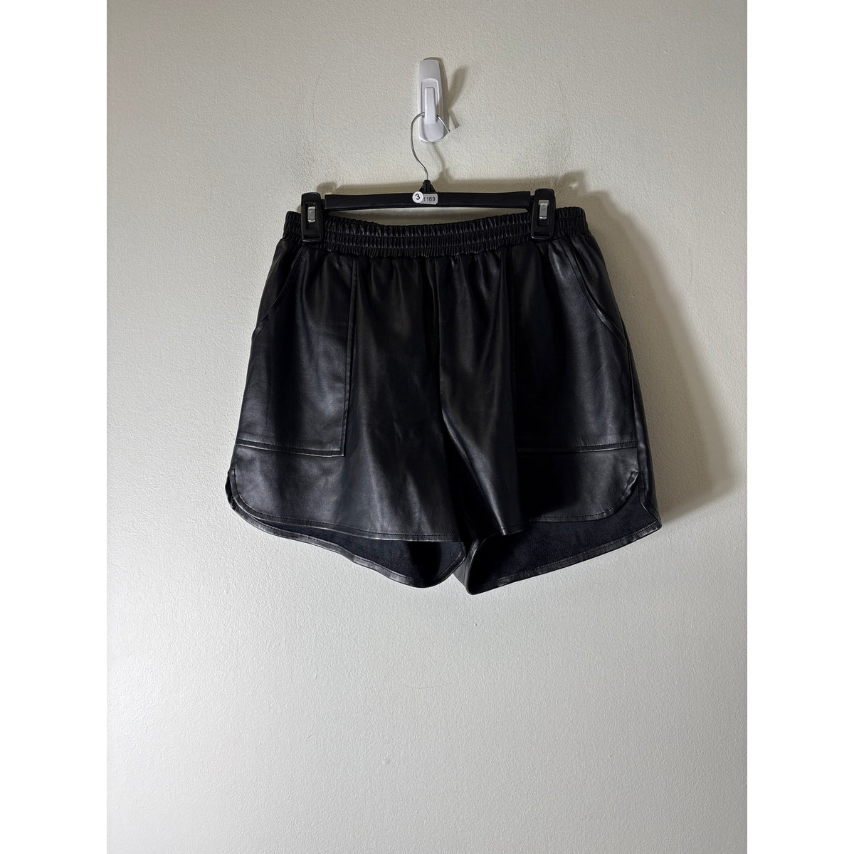 NWT Joy Joy Black Genuine Leather A-Line Short Shorts Sz M
