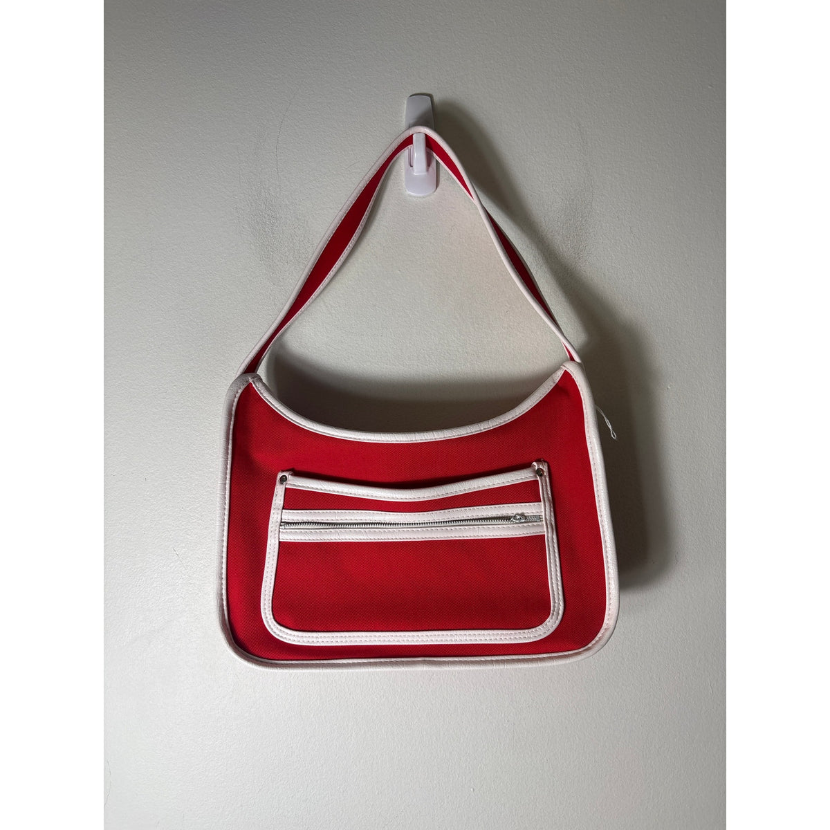 Victoria USA Red Canvas Vintage Shoulder Bag