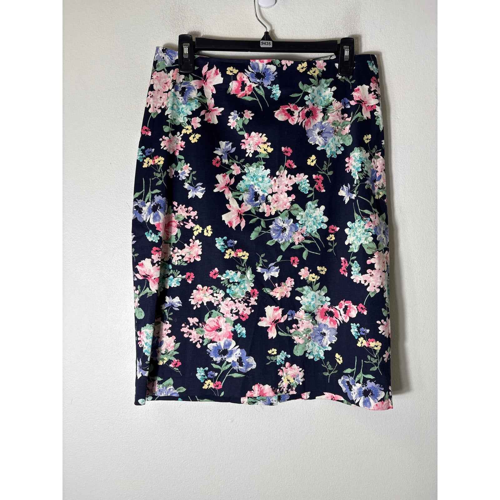 Talbots Navy and Pink Hydrangea Skirt Sz 6