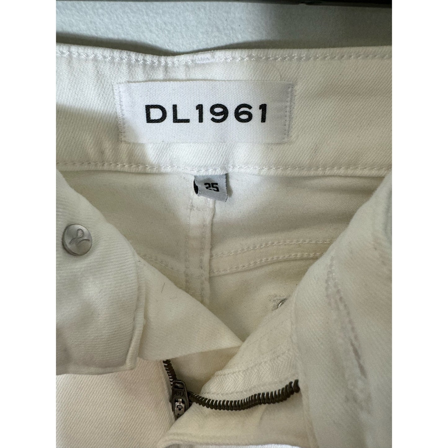 DL 1961 Emma Power Legging White Jean Sz 25