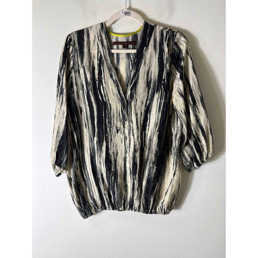 Common Thread Black and White Brush Stroke Blouse Sz L