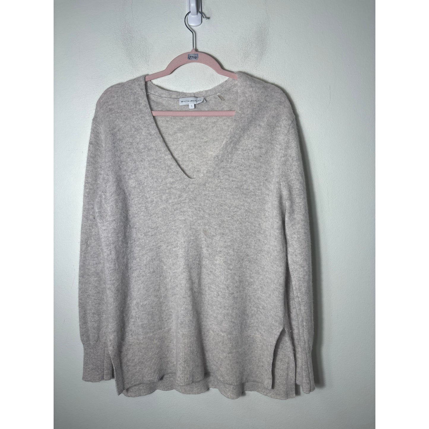 White + Warren Gray 100% Cashmere V Neck Sweater Sz L