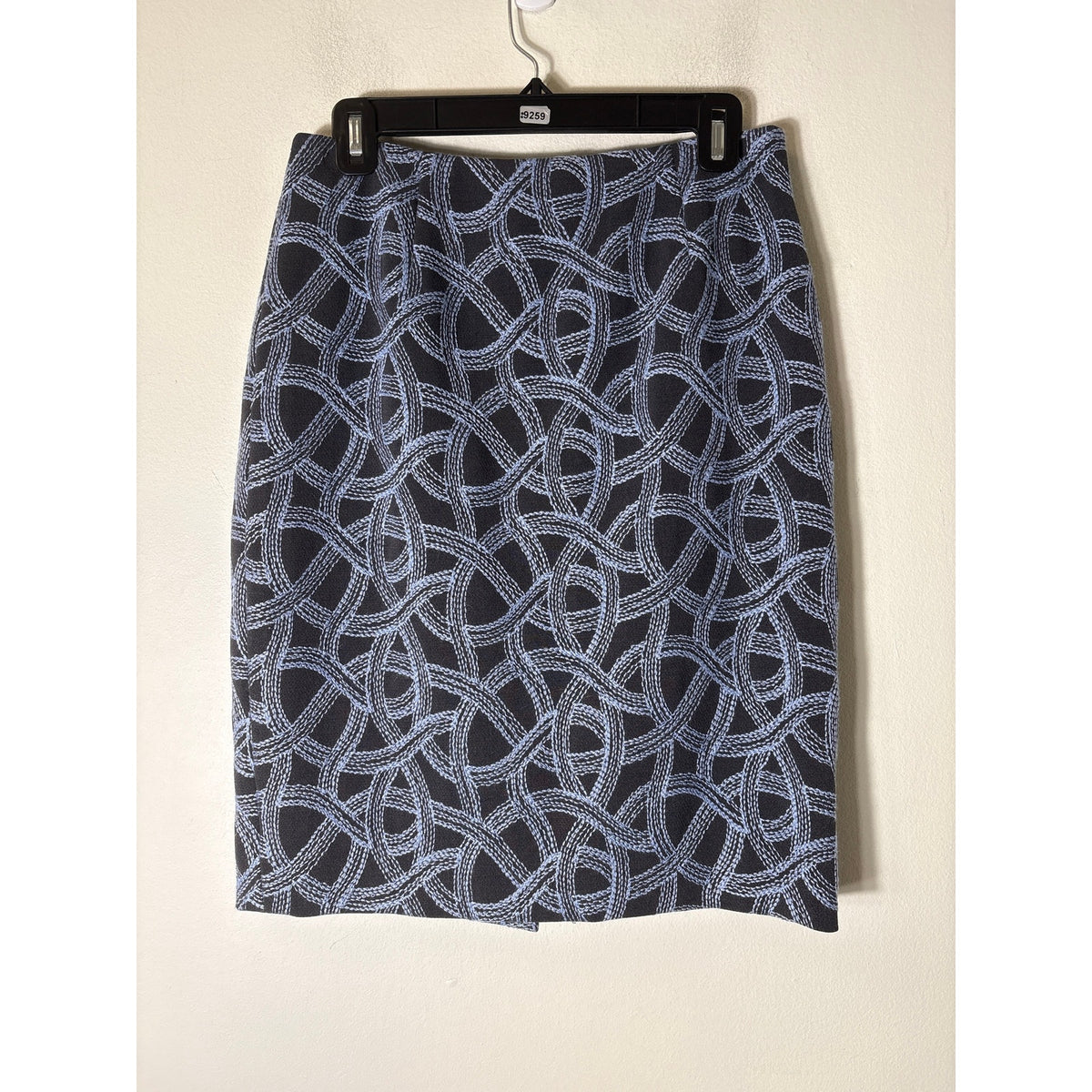 Carlisle Black With Blue Embroidery Knee length Skirt Sz 4