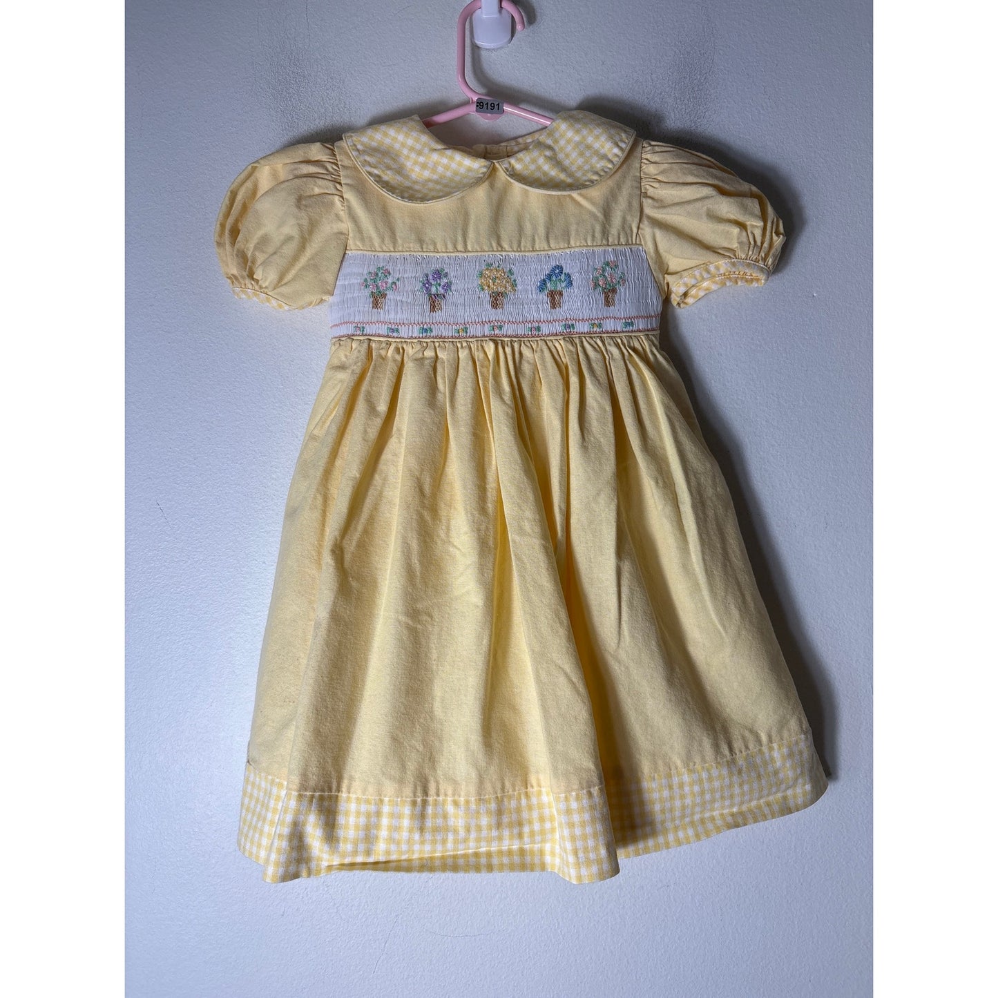 Girls Vintage House of Harten Inc Yellow Puff Sleeve dress/Smocked Collar Sz 12m