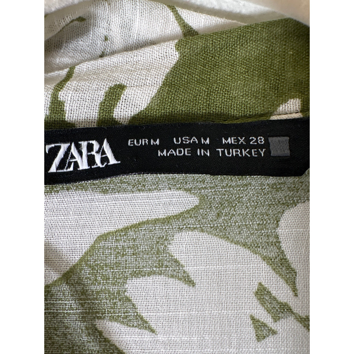 Zara Green and White Floral Cotton Long Sleeve Button Up Sz M