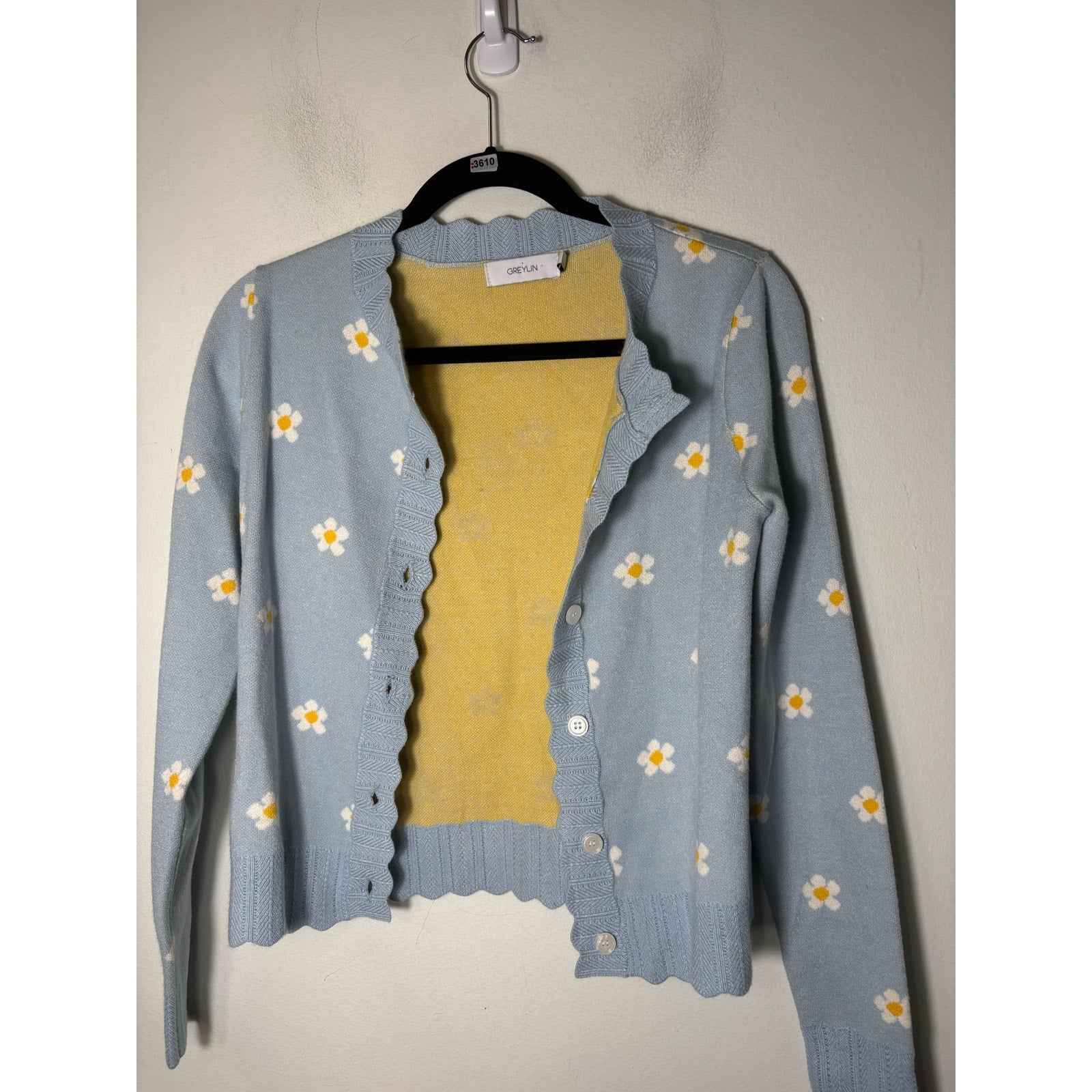 Greylin Light Blue Daisy Long Sleeve Scalloped Cardigan Sz S