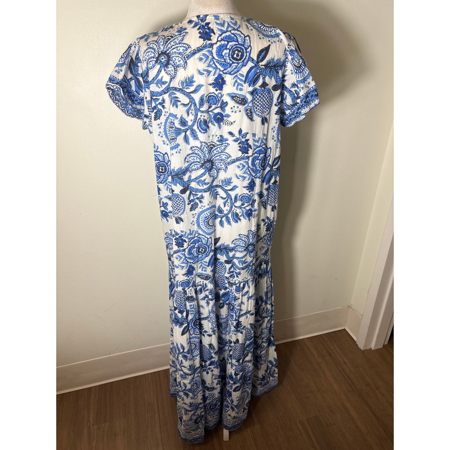 La Plage Blue and White Flutter Sleeve Maxi Dres Sz M
