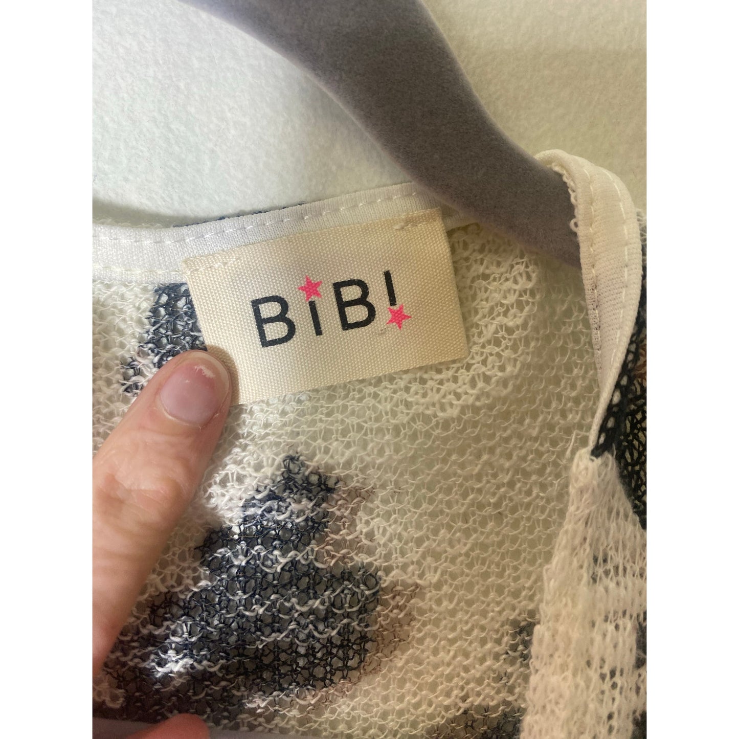 Bibi Long Sleeve Off White Animal Print Cardigan Sz M