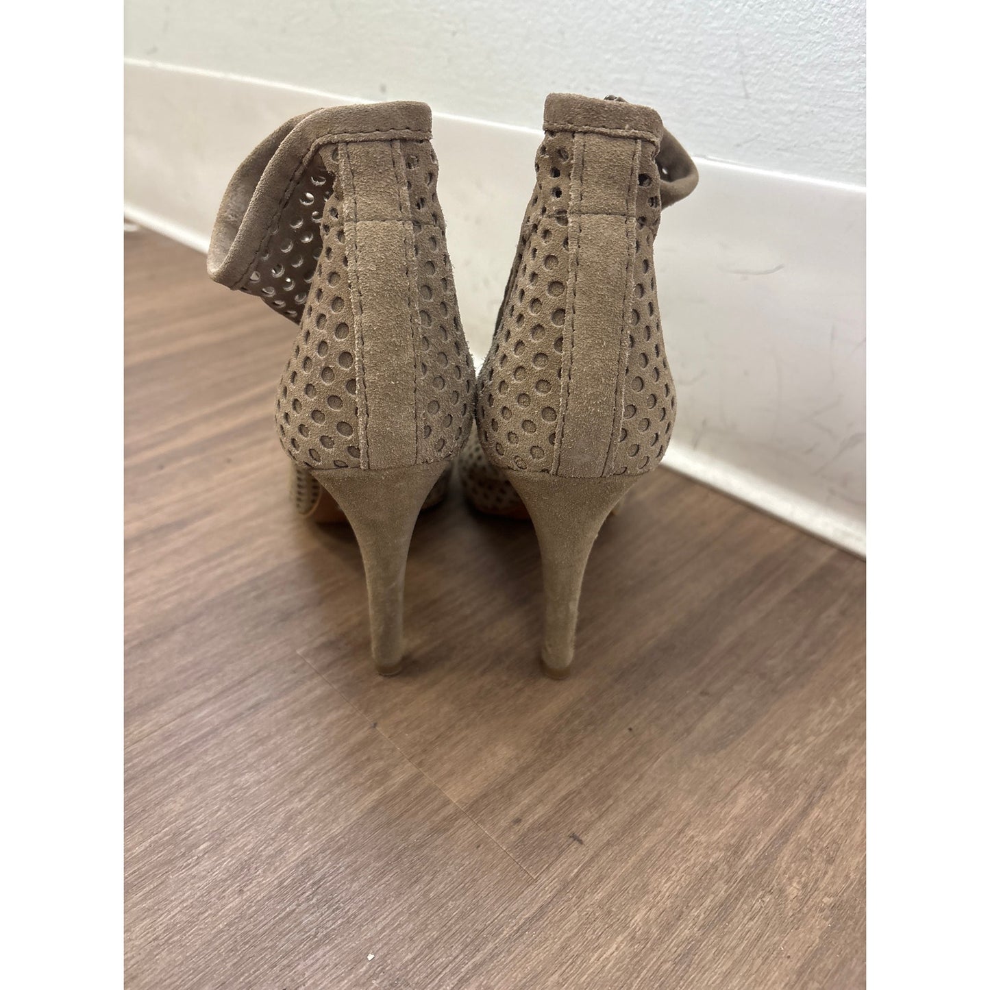 Pedro Garcia Tan Suede Laser But Mesh Zip Up Peep Toe Heel Sz 6