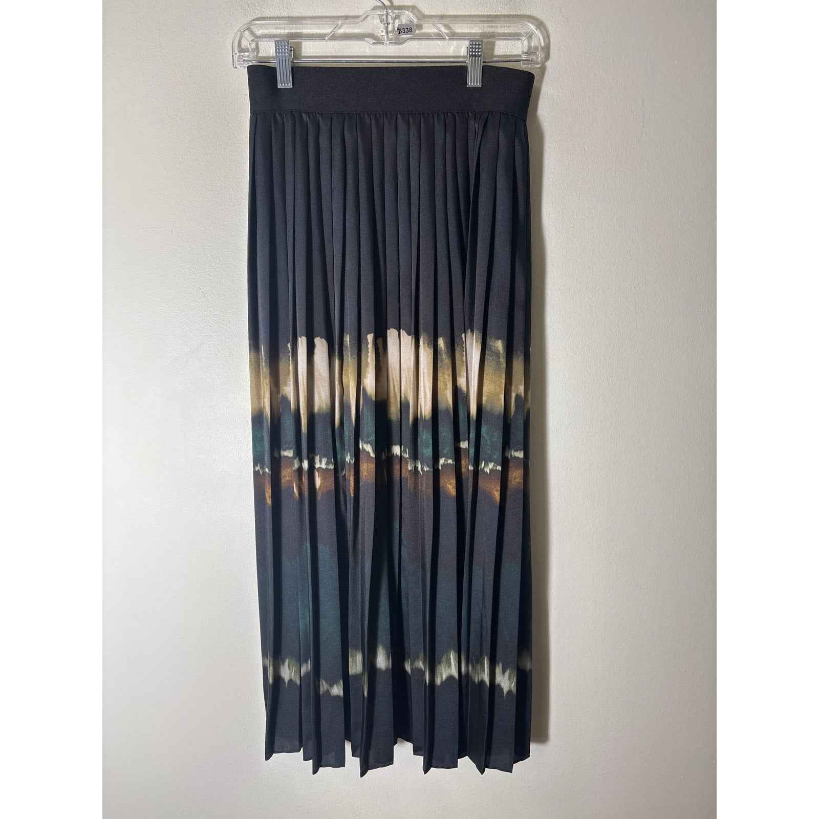 Max Mara Weekend Black Pleated Back Zip Maxi Skirt Sz S