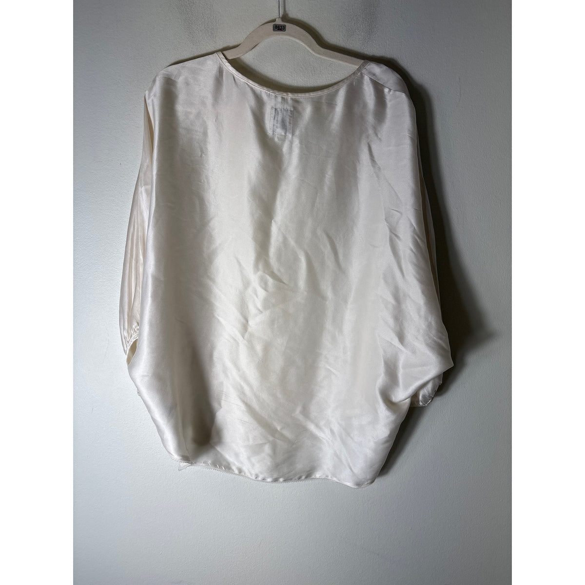 GoSilk cream short sleeve Sz M