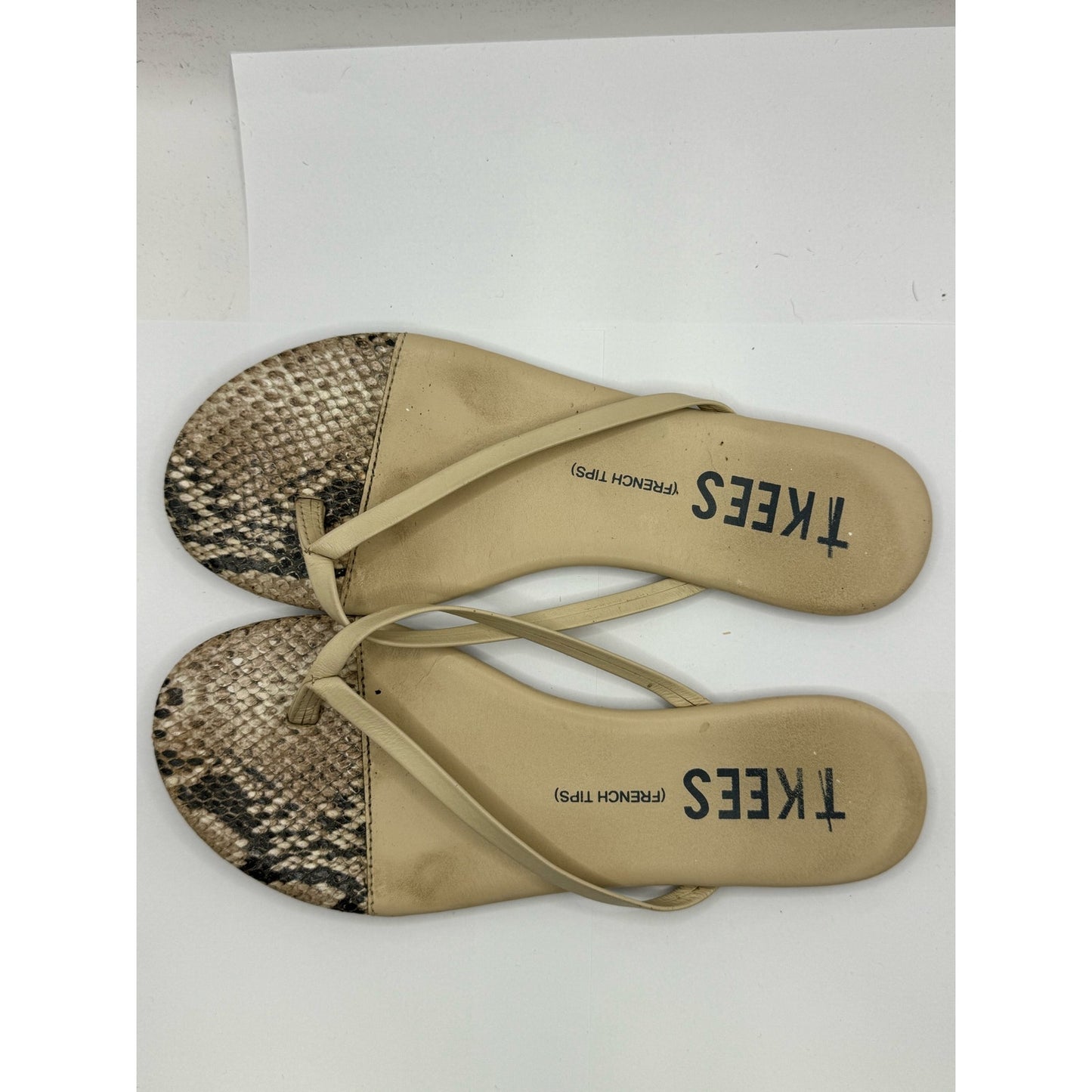 TKEES Off White Leather Flip Flop Sz 6