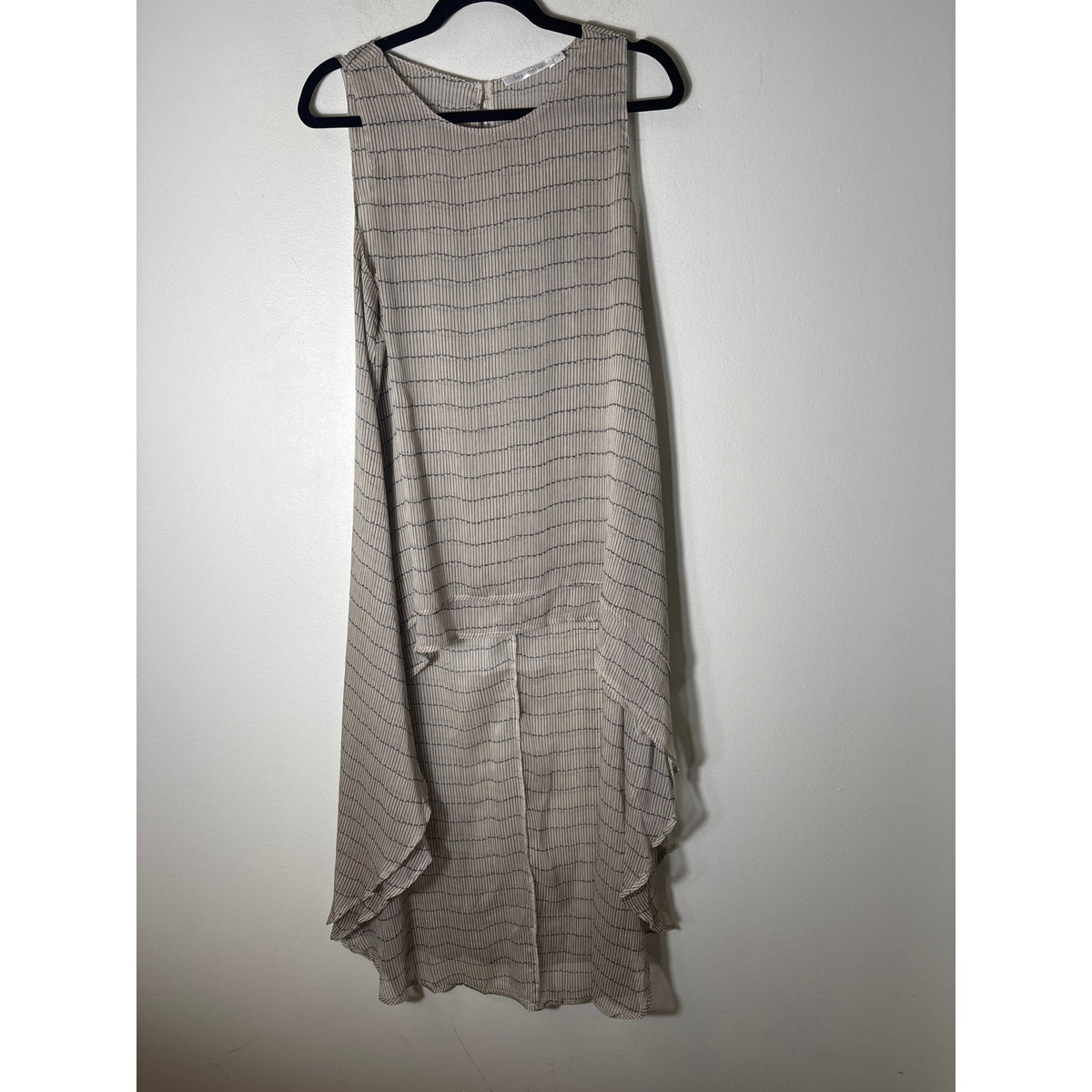 Brave+true Gray Black Sleevess Semi Sheer Hi Low Hem Shirt Sz M