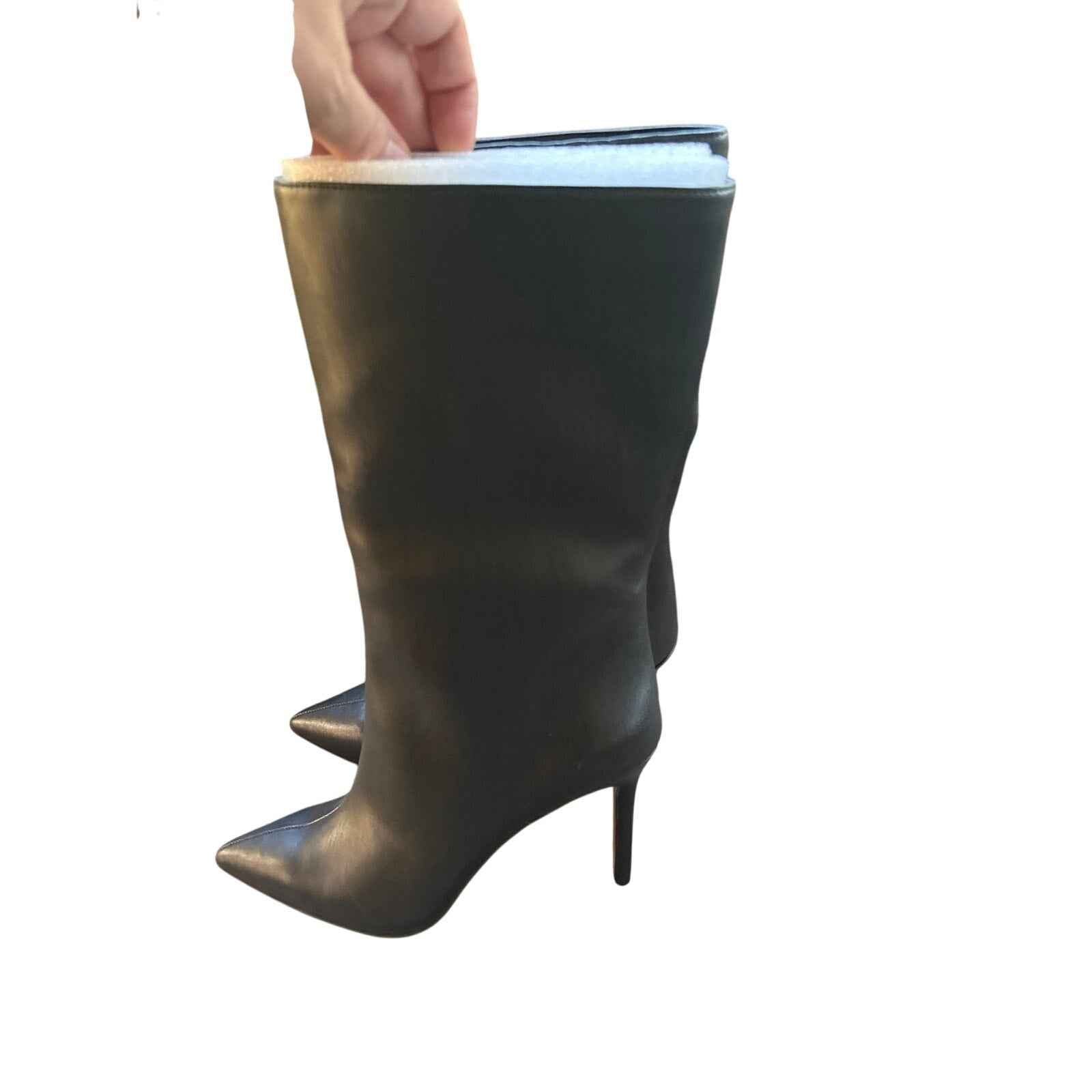 NWOB Katy Perry Black Stiletto Pointed Toe Slip On Boots SZ 6