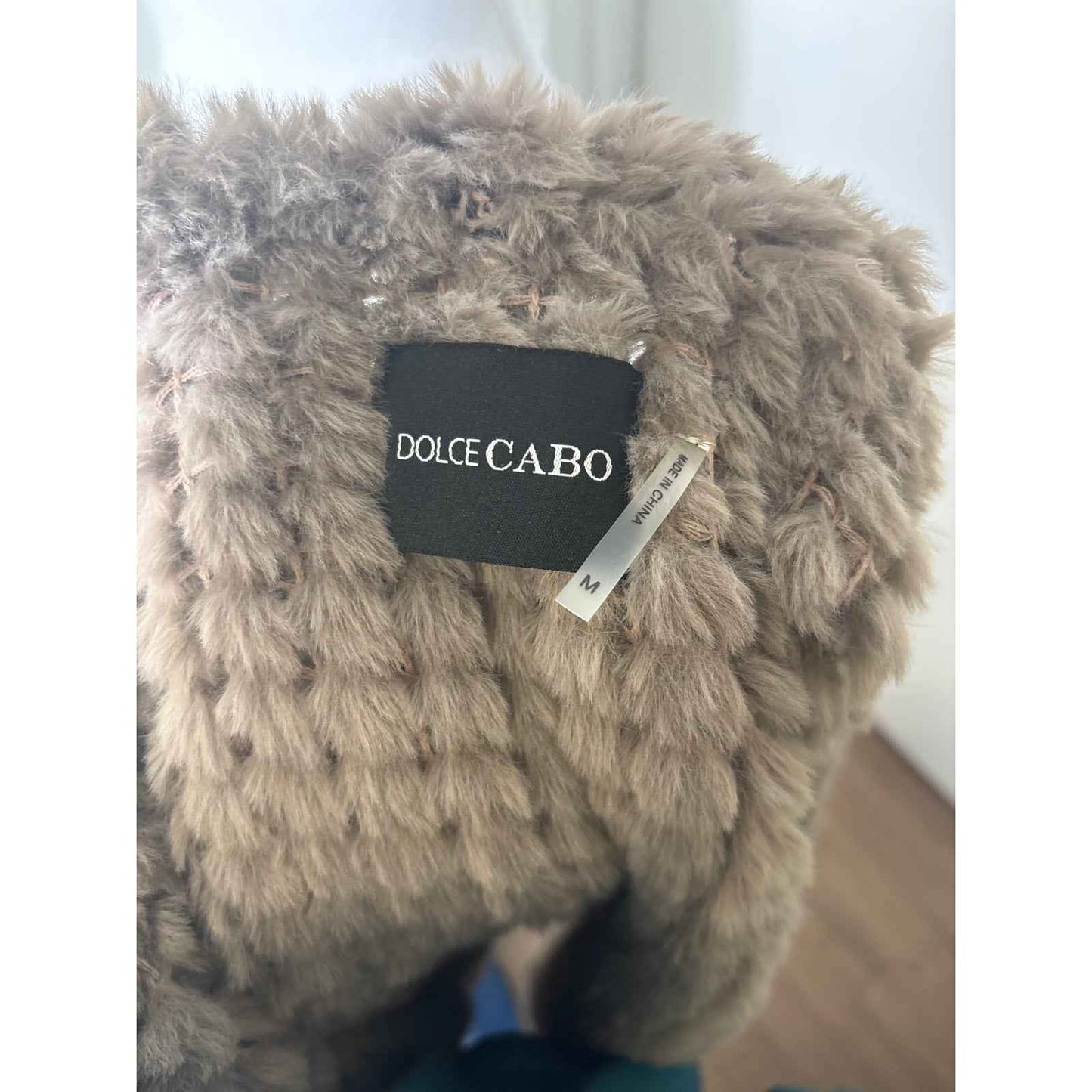 Dolce Cabo Grayish Tan Faux Fur Sleeveless Vest Sz M