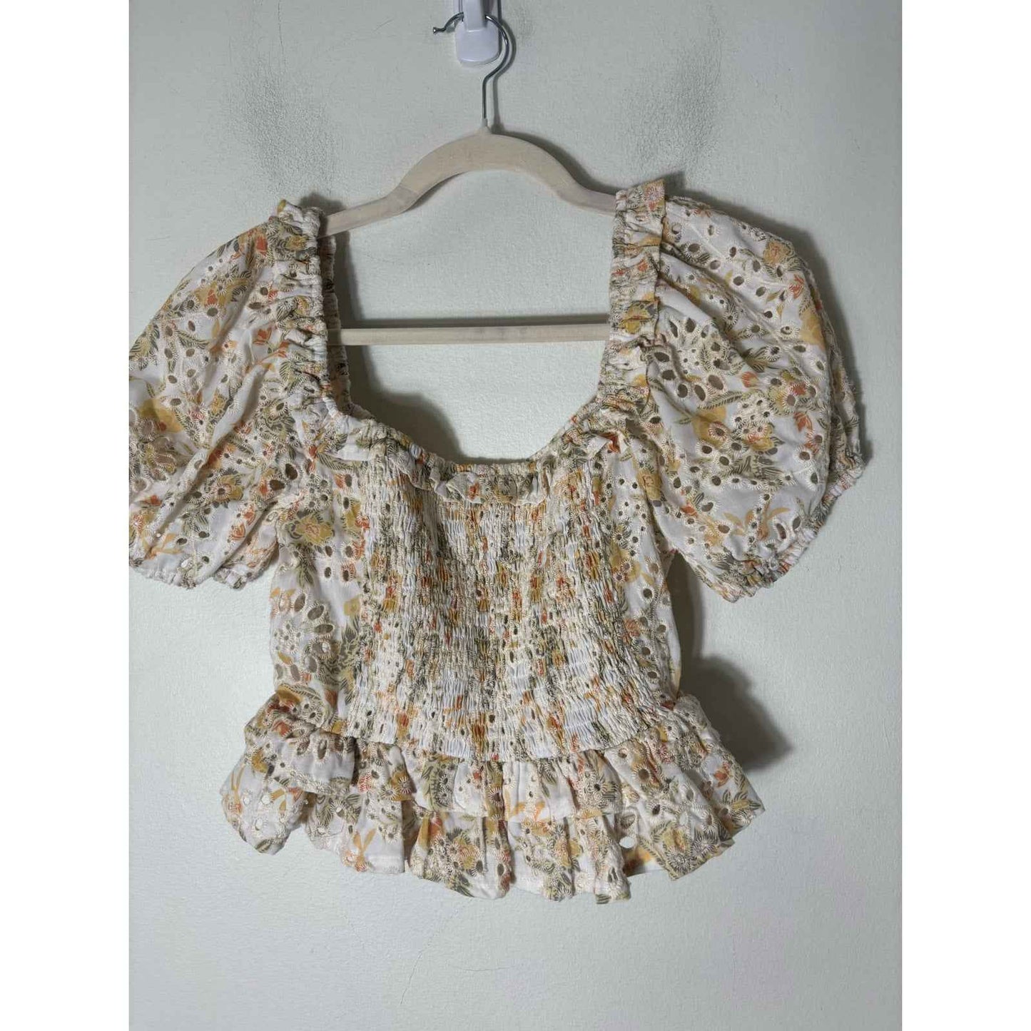 En Saison Off White Floral Eyelet Puff Sleeve Halter Top Sz M