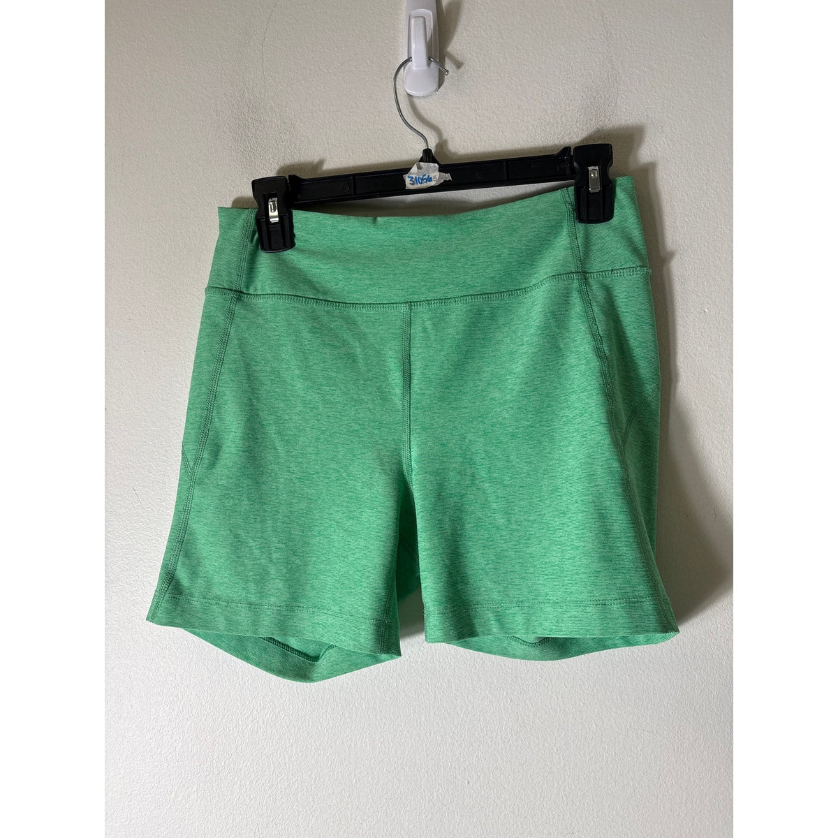 Outdoor Voices Green Biking Shorts Sz M