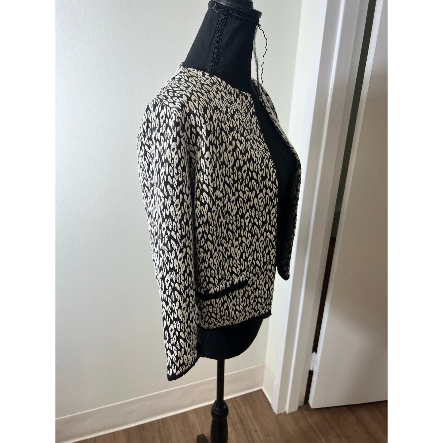M&S Collection Black and White Pattern Blazer size medium or EU 38