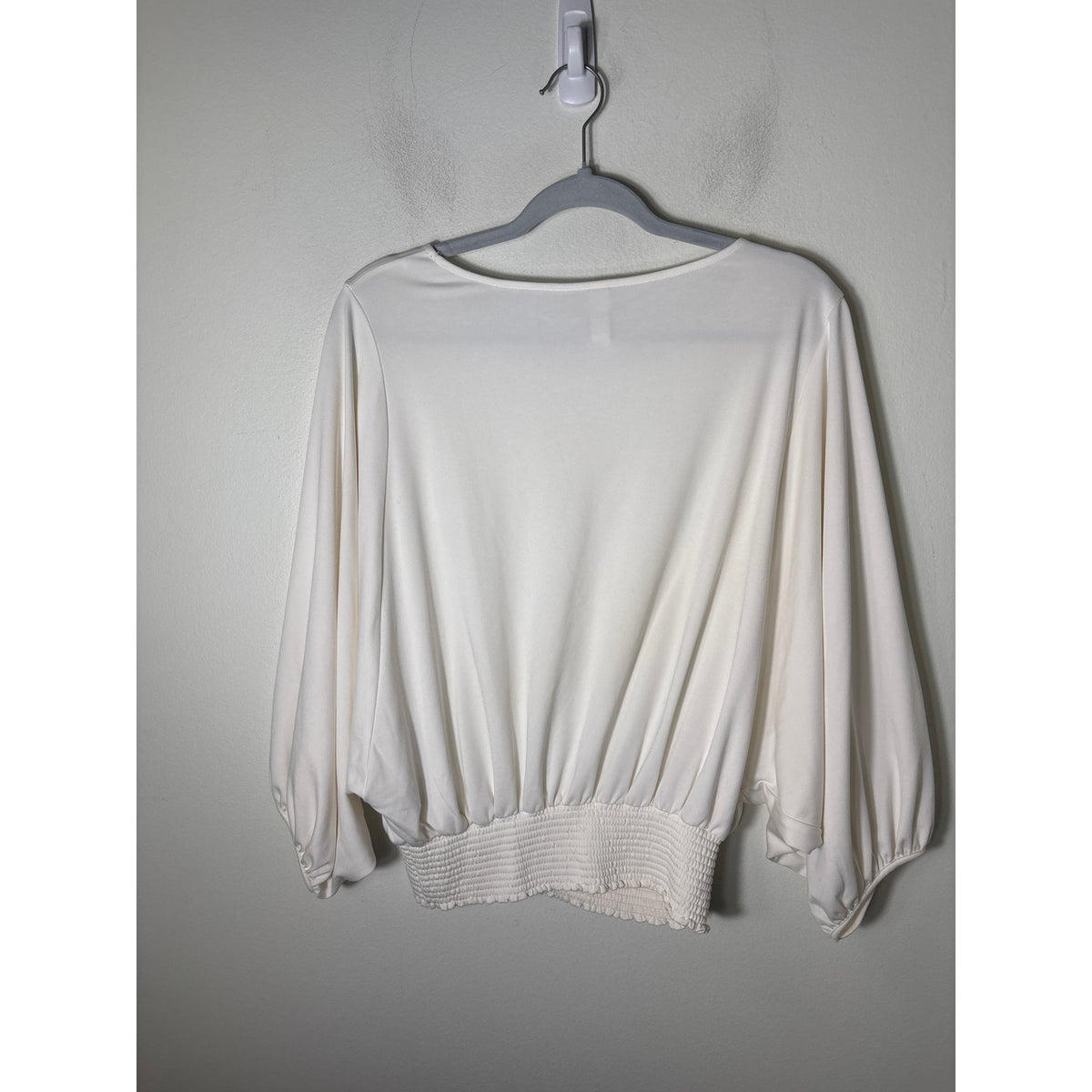 Gental Fawn Winter White Bat Wing Sleeves Smocked Waist Top Sz S